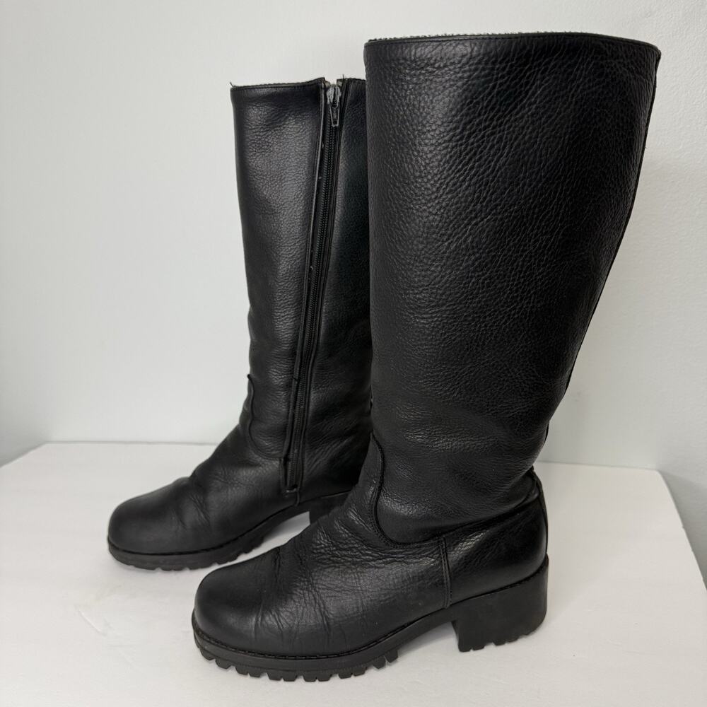 Santana Canada Tall Leather Boots Woman's U.S. Size 38 / 8 M Black Low Heel